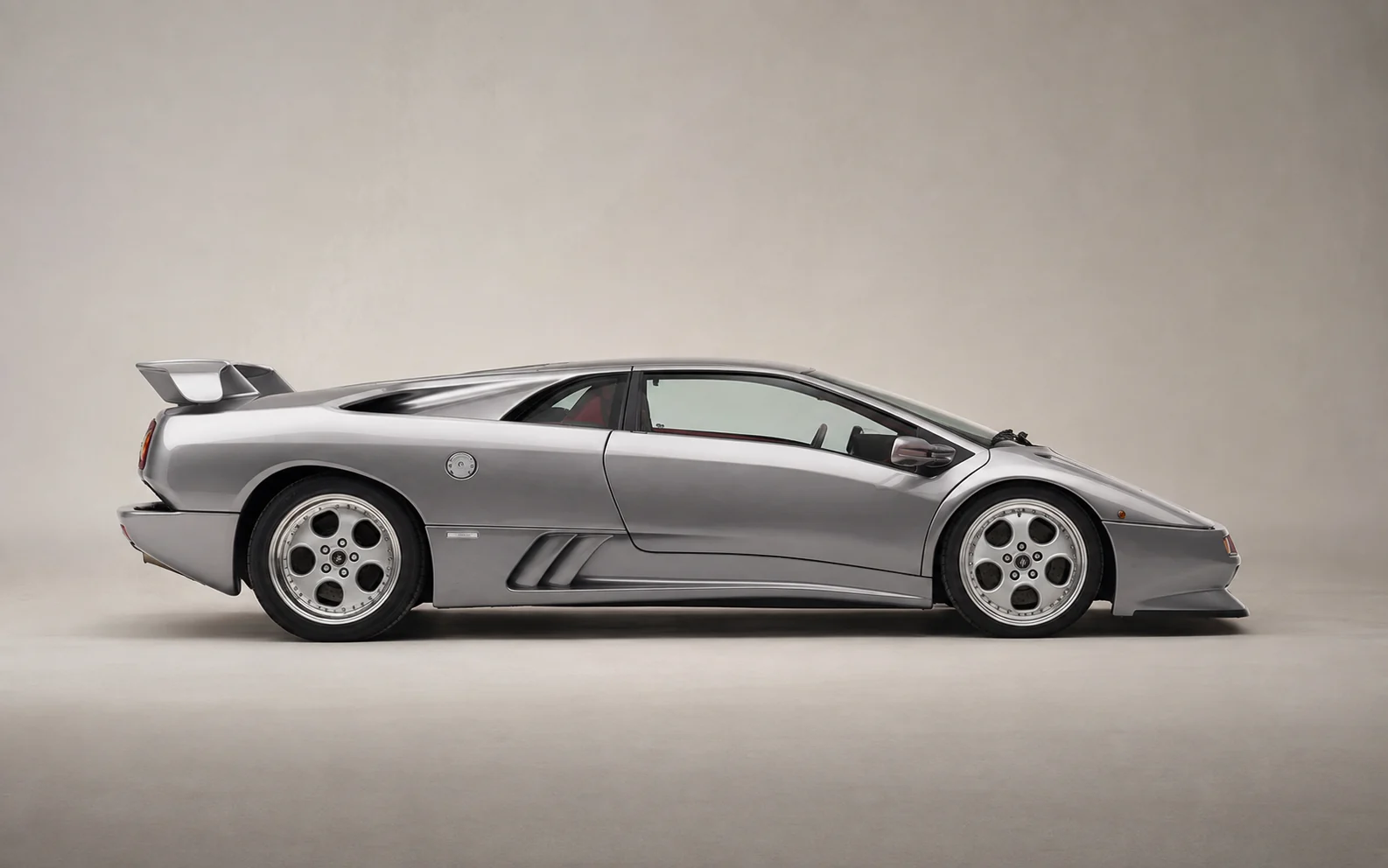Lamborghini Diablo SE30, chassis 12049, gallery frame 11