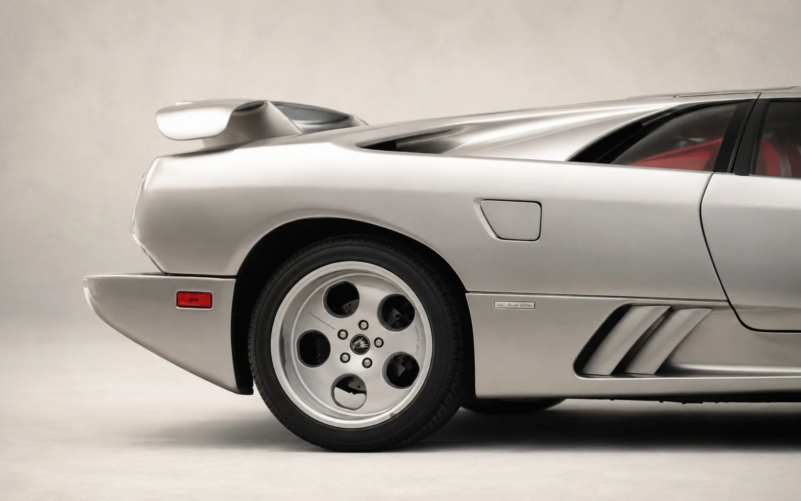 Lamborghini Diablo SE30, chassis 12049, gallery frame 14